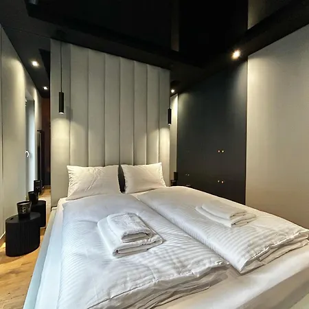 Blue Hill By Hillside *