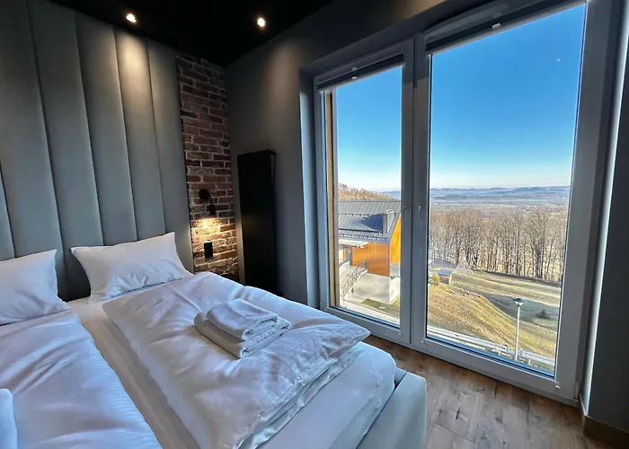 Blue Hill By Hillside