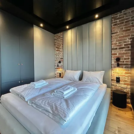 Blue Hill By Hillside *