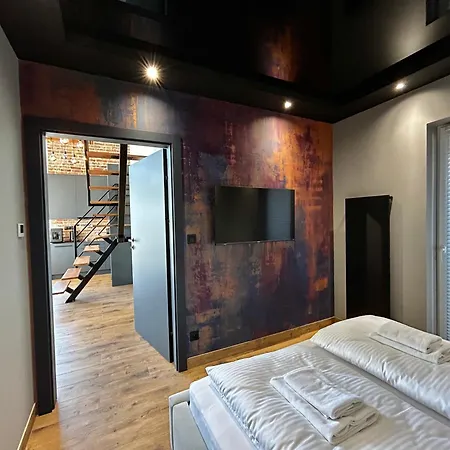 Blue Hill By Hillside 公寓