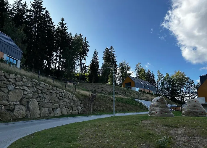 Blue Hill By Hillside קרפאז'