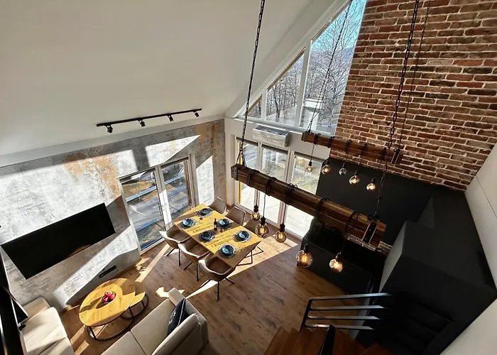 Blue Hill By Hillside *