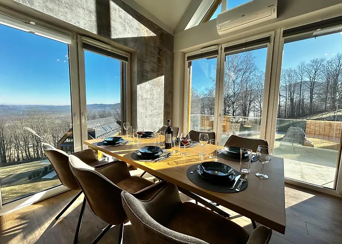 Blue Hill By Hillside דירה קרפאז'